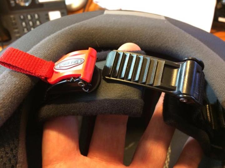 Motosiklet Kasklarındaki Mikrometrik Ayarlı Bağlama Tipi Nedir? - Genel