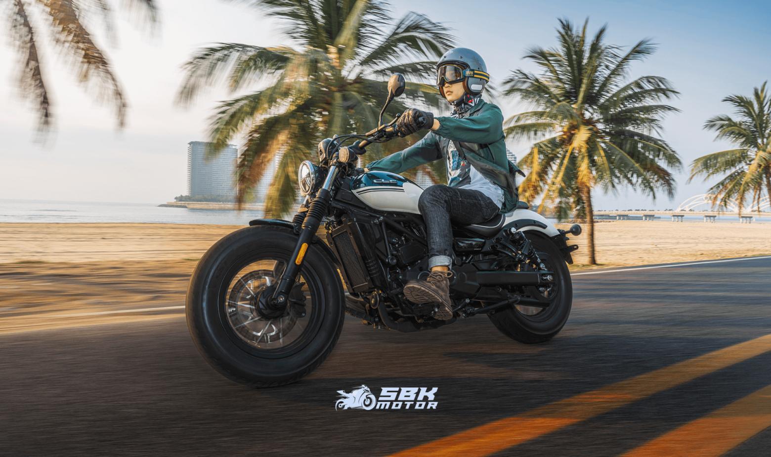 CF MOTO 250 CL-C Fiyatı Nedir? CF MOTO 250 CL-C'nin Türkiye'deki satış fiyatı henüz netlik kazanmamış durumda. Fiyatın belirlenmesi, motosikletin piyasaya giriş tarihi ve mevcut piyasa koşullarına göre değişiklik gösterebilir. Potansiyel alıcılar, CF MOTO'nun resmi duyurularını takip ederek bu modelin Türkiye pazarındaki fiyatını öğrenebilirler. CF MOTO 250 CL-C Fiyatı Nedir? CF MOTO 250 CL-C'nin Türkiye'deki satış fiyatı henüz netlik kazanmamış durumda. Fiyatın belirlenmesi, motosikletin piyasaya giriş tarihi ve mevcut piyasa koşullarına göre değişiklik gösterebilir. Potansiyel alıcılar, CF MOTO'nun resmi duyurularını takip ederek bu modelin Türkiye pazarındaki fiyatını öğrenebilirler.