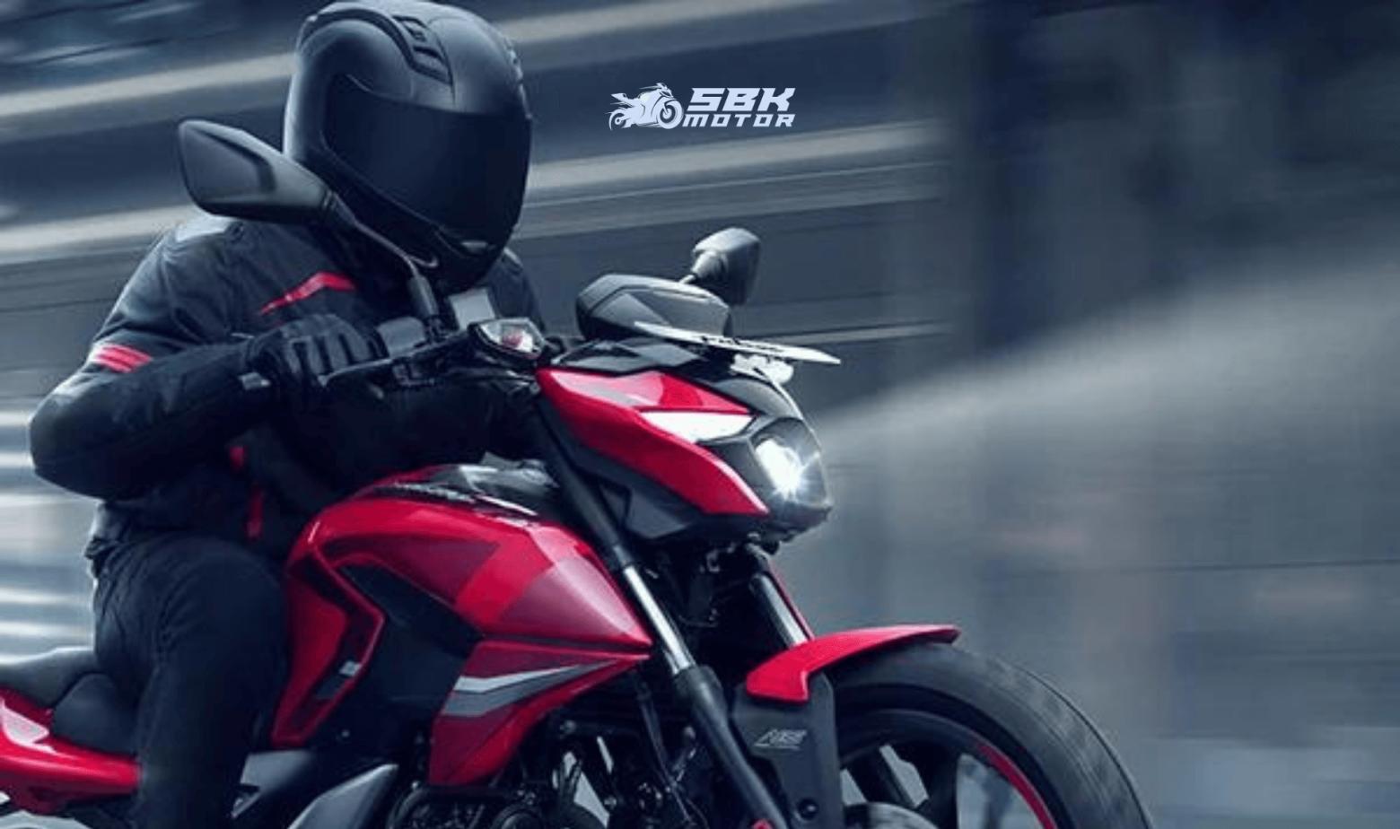 14 litre yakıt kapasitesine sahip olan Bajaj Pulsar N 160, 100 km'de 3 litre yakıt tüketimi ile ekonomik bir seçenek sunuyor. Bu özellik, uzun yolculuklarda ve günlük kullanımda maliyetleri minimize ediyor. 14 litre yakıt kapasitesine sahip olan Bajaj Pulsar N 160, 100 km'de 3 litre yakıt tüketimi ile ekonomik bir seçenek sunuyor. Bu özellik, uzun yolculuklarda ve günlük kullanımda maliyetleri minimize ediyor.