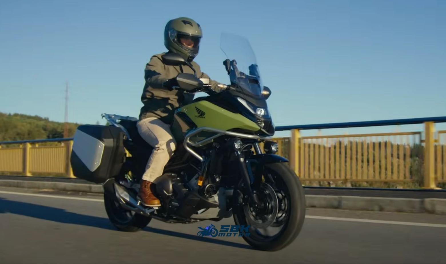 Honda NC750X (2025 Modeli):  Daha Güçlü Fren Sistemleri: Ön tarafa çift disk fren sistemi eklenmiş, böylece sürüş güvenliği artırılmış. Denge ve Ağırlık Merkezi: Ağırlık merkezi daha dengeli olacak şekilde konumlandırılmış, motor blok yapısında değişiklikler yapılmış. DCT (Dual Clutch Transmission): Geliştirilen DCT sistemi ile daha hassas gaz kontrolü sunulmuş. Gelişmiş Tasarım: Ön far tasarımı ve diğer görsel değişikliklerle modern ve karakteristik bir görünüm kazanmış.