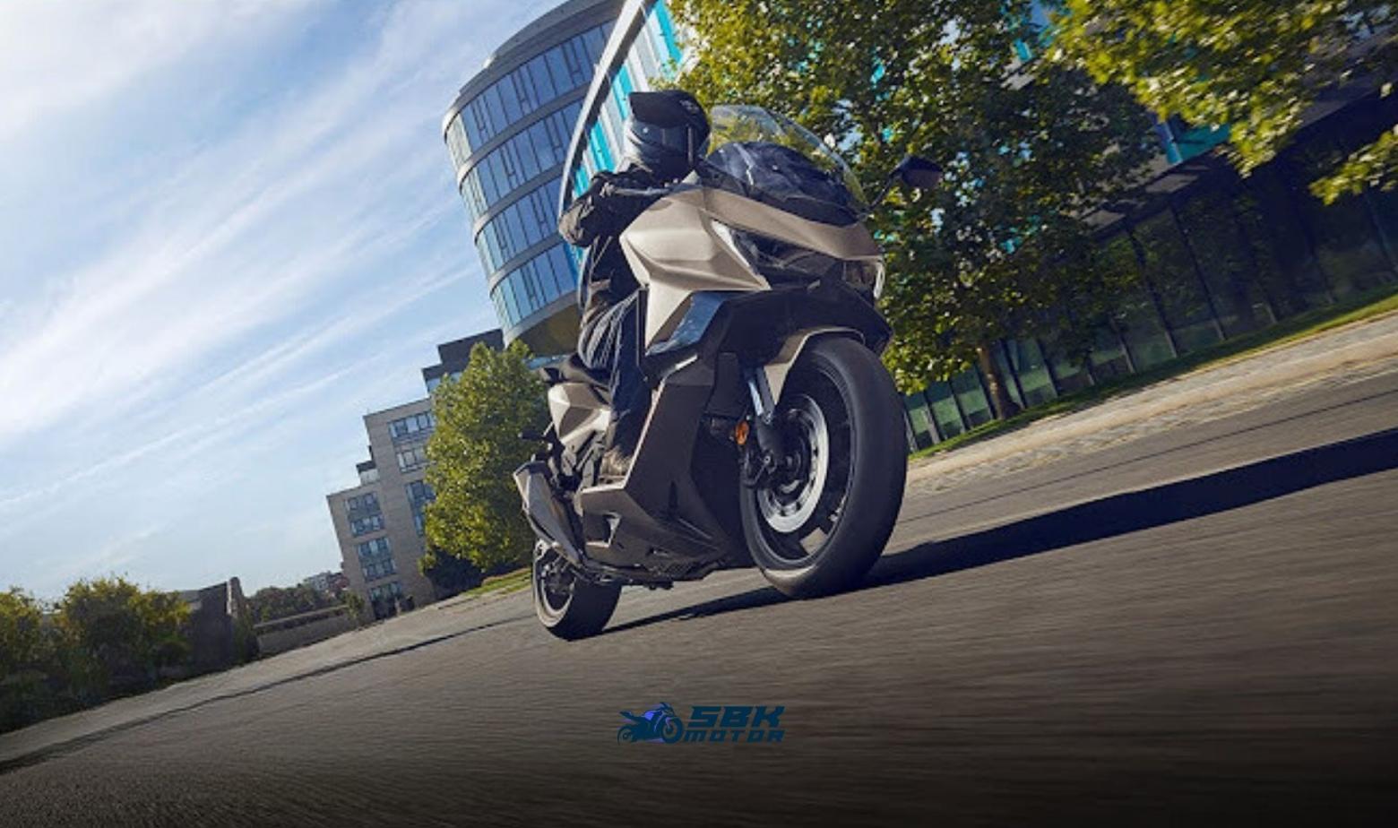 2025 Honda Forza 750: 2024 EICMA da Tanıtılan Mükemmel Touring Scooter