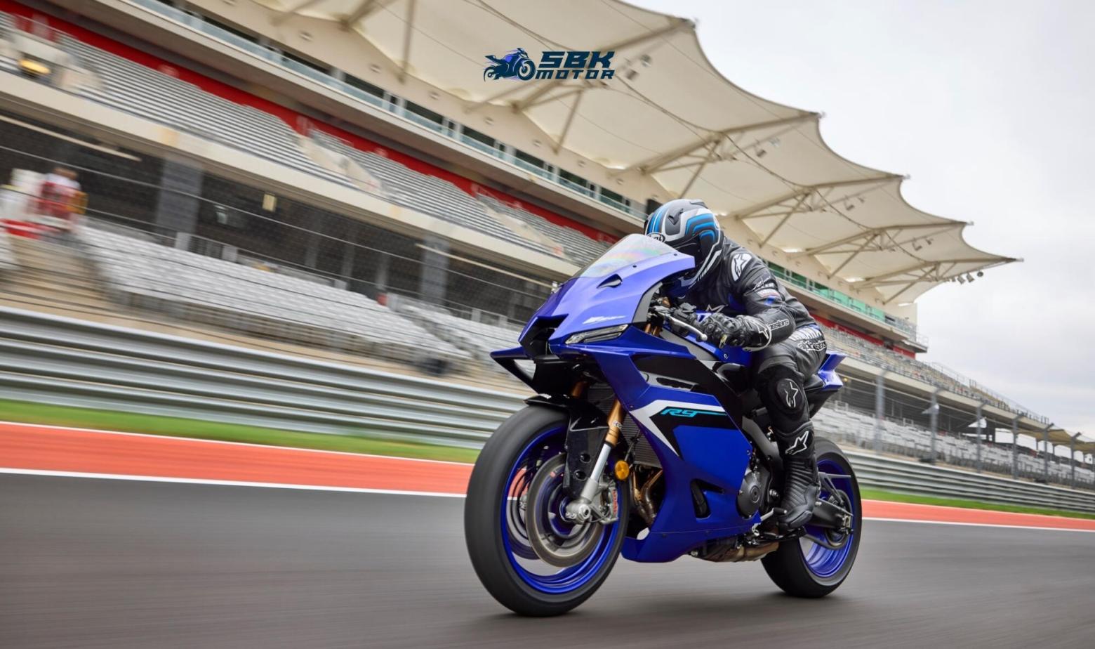 Yamaha R9 Kimler İçin Uygun?  Supersport motosiklete geçmek isteyenler R6 ve R1 arasında bir denge arayanlar Pist ve sokak kullanımına uygun bir motosiklet isteyenler MT-09'un gücünü süpersport şasi ile yaşamak isteyenler
