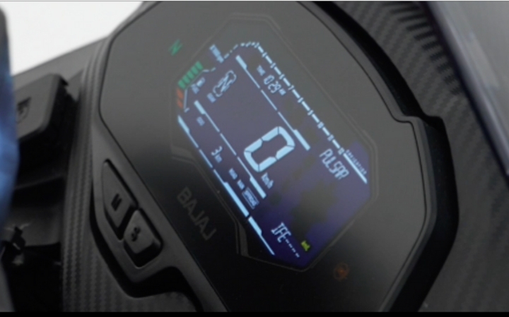 Bajaj RS200 Yenilenen Ekran Görseli