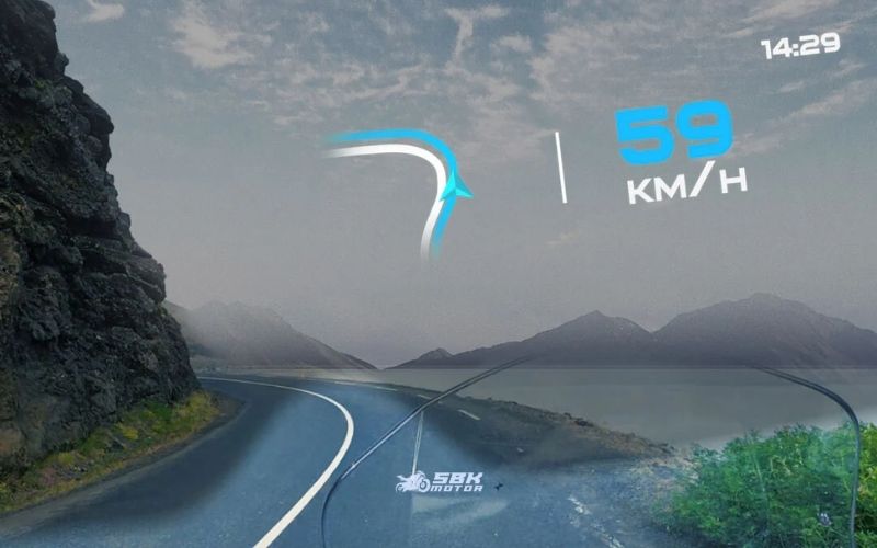 Shoei GT-Air 3 Smart Teknik Özellikler Bu model, akıllı kask anlayışını bir üst seviyeye taşıyan birçok gelişmiş özelliğe sahiptir: Özellik	Açıklama HUD Gösterge Sistemi	Hız, GPS ve uyarıları göz hizasına yansıtan nano-OLED ekran Kabuk Yapısı	AIM kompozit çok katmanlı yapı Güvenlik Sertifikası	ECE 22.06 Dış Vizör	CNS-1C vizör sistemi + Pinlock desteği Güneş Vizörü	QSV-2 dahili güneş vizörü Havalandırma Sistemi	Gelişmiş üst-alt hava girişleri, optimize edilen kanallar Aerodinamik Yapı	Azaltılmış rüzgâr sürtünmesi ve kaldırma kuvveti İnterkom Uyumluluğu	Marka bağımsız, mesh destekli iletişim sistemi Batarya Ömrü	10 saatten uzun kullanım süresi Ağırlık	~1700 g Renk/Beden Seçenekleri	S–XXL; mat ve parlak renk seçenekleri