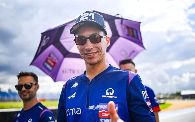 Brezilya GP 2026 – Tüm Yarış Sonuçları Johann Zarco – 1:21.257 Marc Marquez – 1:21.382 (+0.125) Toprak Razgatlıoğlu ???????? – 1:21.565 (+0.308) Jorge Martin – 1:21.566 (+0.309) Pedro Acosta – 1:21.750 (+0.493) Alex Marquez – 1:21.795 (+0.538) Fabio Quartararo – 1:21.825 (+0.568) Fermin Aldeguer – 1:21.882 (+0.625) Francesco Bagnaia – 1:21.967 (+0.710) Ai Ogura – 1:22.067 (+0.810) Luca Marini – 1:22.088 (+0.831) Jack Miller – 1:22.130 (+0.873) Alex Rins – 1:22.132 (+0.875) Maverick Viñales – 1:22.226 (+0.969) Diogo Moreira – 1:22.355 (+1.098) Joan Mir – 1:22.392 (+1.135) Brad Binder – 1:22.692 (+1.435) Franco Morbidelli – 1:22.733 (+1.476) Fabio Di Giannantonio – 1:22.890 (+1.633) Marco Bezzecchi – 1:23.300 (+2.043) Brezilya GP 2026 – Tüm Yarış Sonuçları Johann Zarco – 1:21.257 Marc Marquez – 1:21.382 (+0.125) Toprak Razgatlıoğlu ???????? – 1:21.565 (+0.308) Jorge Martin – 1:21.566 (+0.309) Pedro Acosta – 1:21.750 (+0.493) Alex Marquez – 1:21.795 (+0.538) Fabio Quartararo – 1:21.825 (+0.568) Fermin Aldeguer – 1:21.882 (+0.625) Francesco Bagnaia – 1:21.967 (+0.710) Ai Ogura – 1:22.067 (+0.810) Luca Marini – 1:22.088 (+0.831) Jack Miller – 1:22.130 (+0.873) Alex Rins – 1:22.132 (+0.875) Maverick Viñales – 1:22.226 (+0.969) Diogo Moreira – 1:22.355 (+1.098) Joan Mir – 1:22.392 (+1.135) Brad Binder – 1:22.692 (+1.435) Franco Morbidelli – 1:22.733 (+1.476) Fabio Di Giannantonio – 1:22.890 (+1.633) Marco Bezzecchi – 1:23.300 (+2.043)