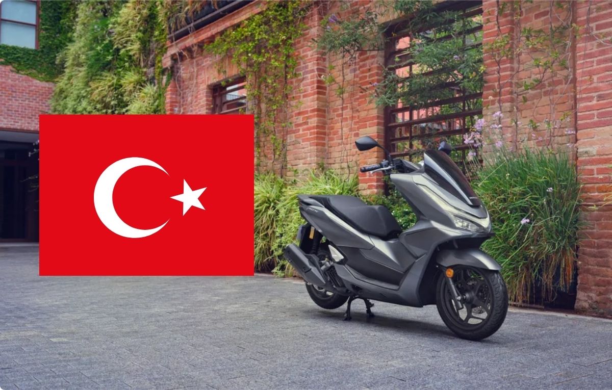 Türkiye üretimi Honda PCX’in fiyatı belli oldu. Yerli üretim scooter modeli 189.000 TL’den satışa çıktı. Yeni Honda PCX özellikleri, fiyatı ve kullanıcı yorumları haberimizde.