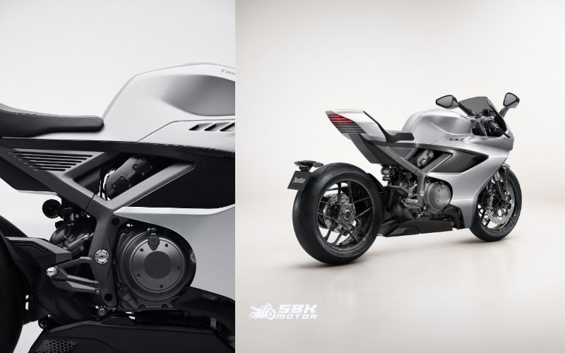 Şasi ve Gövde Yapısı Norton Manx R modelinde twin-spar alüminyum şasi kullanılıyor. CNC işlenmiş yapı sayesinde hem rijitlik hem hafiflik hedeflenmiş. Şasi detayları: Cast + CNC aluminium frame Tek taraflı salıncak Karbon fiber detaylar Hafif kompozit gövde yapısı Yarış odaklı geometri Norton özellikle ağırlık merkezi konusunda ciddi çalışmalar yaptığını belirtiyor. Motosikletin 204-210 kg civarında olduğu belirtiliyor. Bu güç seviyesine göre oldukça etkileyici bir değer. Süspansiyon Sistemi Motosiklette Marzocchi imzalı premium süspansiyon sistemi kullanılıyor. Bazı versiyonlarda: Elektronik ayarlanabilir semi-active süspansiyon bazı versiyonlarda ise: Manuel ayarlanabilir performans süspansiyonu sunuluyor. Ön tarafta USD çatal bulunurken arka tarafta monoshock yapı tercih edilmiş. Bu sistem sayesinde: Pist sürüşlerinde stabilite Hızlı yön değişimi Sert frenlemede denge Viraj çıkışında kontrollü güç aktarımı hedefleniyor. Fren Sistemi Norton burada da premium parçalar kullanmış. Fren sistemi: Çift ön disk Brembo kaliperler Lean-sensitive ABS Cornering ABS Gelişmiş fren yönetim sistemi özelliklerine sahip. Superbike sınıfında Brembo artık standart haline gelse de Norton’un fren hissiyatını yarış odaklı ayarladığı belirtiliyor. Şasi ve Gövde Yapısı Norton Manx R modelinde twin-spar alüminyum şasi kullanılıyor. CNC işlenmiş yapı sayesinde hem rijitlik hem hafiflik hedeflenmiş. Şasi detayları: Cast + CNC aluminium frame Tek taraflı salıncak Karbon fiber detaylar Hafif kompozit gövde yapısı Yarış odaklı geometri Norton özellikle ağırlık merkezi konusunda ciddi çalışmalar yaptığını belirtiyor. Motosikletin 204-210 kg civarında olduğu belirtiliyor. Bu güç seviyesine göre oldukça etkileyici bir değer. Süspansiyon Sistemi Motosiklette Marzocchi imzalı premium süspansiyon sistemi kullanılıyor. Bazı versiyonlarda: Elektronik ayarlanabilir semi-active süspansiyon bazı versiyonlarda ise: Manuel ayarlanabilir performans süspansiyonu sunuluyor. Ön tarafta USD çatal bulunurken arka tarafta monoshock yapı tercih edilmiş. Bu sistem sayesinde: Pist sürüşlerinde stabilite Hızlı yön değişimi Sert frenlemede denge Viraj çıkışında kontrollü güç aktarımı hedefleniyor. Fren Sistemi Norton burada da premium parçalar kullanmış. Fren sistemi: Çift ön disk Brembo kaliperler Lean-sensitive ABS Cornering ABS Gelişmiş fren yönetim sistemi özelliklerine sahip. Superbike sınıfında Brembo artık standart haline gelse de Norton’un fren hissiyatını yarış odaklı ayarladığı belirtiliyor.