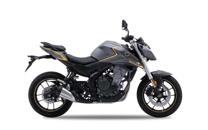 Voge 525R Motosiklet Modeli Özellikleri: Tork:50.5nm., Güç:48hp, Ağırlık:186, Top Speed:160, Yakıt Kapasitesi: 17, Yakıt Tüketimi: 5, Silindir Adeti:2, Valf Adeti: 8