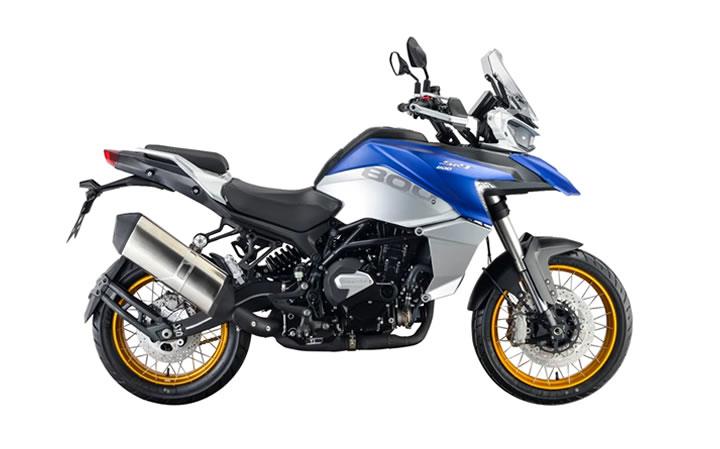 QJ MOTOR SRT 800 X Motosiklet Modeli Özellikleri: Tork:67nm., Güç:75hp, Ağırlık:260, Top Speed:220, Yakıt Kapasitesi: 18.5, Yakıt Tüketimi: 6, Silindir Adeti:2, Valf Adeti: 8