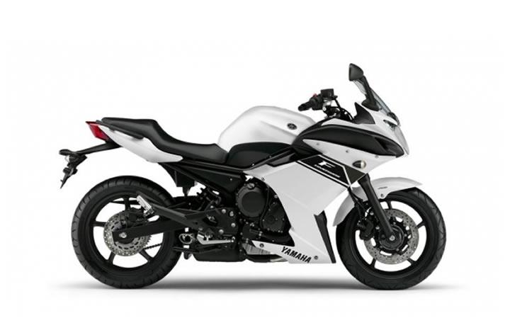 Yamaha XJ6 Diversion F Motosiklet Özellikleri