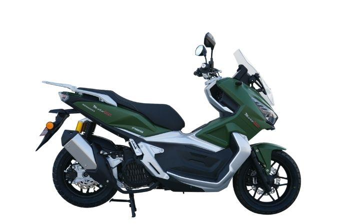 Motolux WOW 150 Motosiklet Modeli Özellikleri: Tork:14.3nm., Güç:14hp, Ağırlık:150, Top Speed:120, Yakıt Kapasitesi: 11, Yakıt Tüketimi: 2.5, Silindir Adeti:1, Valf Adeti: 2