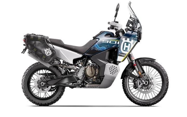 HUSQVARNA Norden 901 Expedition Motosiklet Modeli Özellikleri: Tork:100nm., Güç:105hp, Ağırlık:214.5, Top Speed:220, Yakıt Kapasitesi: 19, Yakıt Tüketimi: 5, Silindir Adeti:2, Valf Adeti: 8