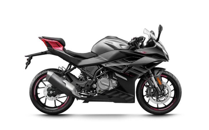 CF MOTO 250SR 26.5hp, 22Nm tork, 160 km/h en yüksek hız