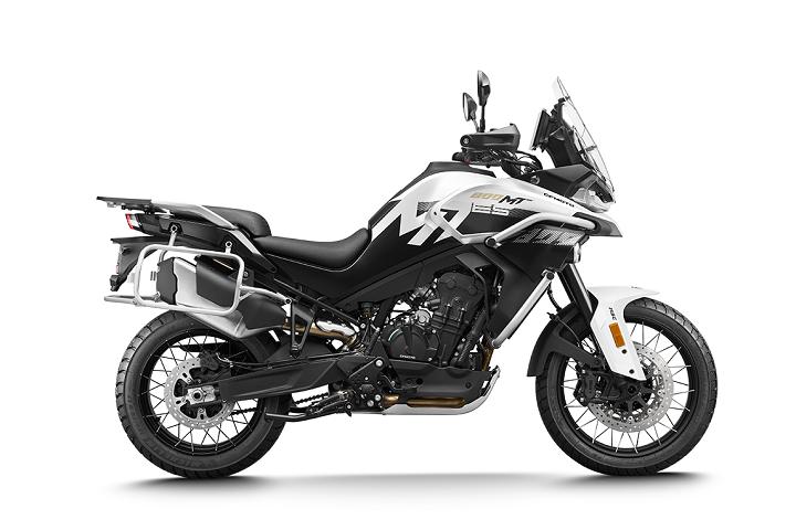 CF MOTO 800MT-ES 93.8hp, 77Nm tork, 220 km/h en yüksek hız