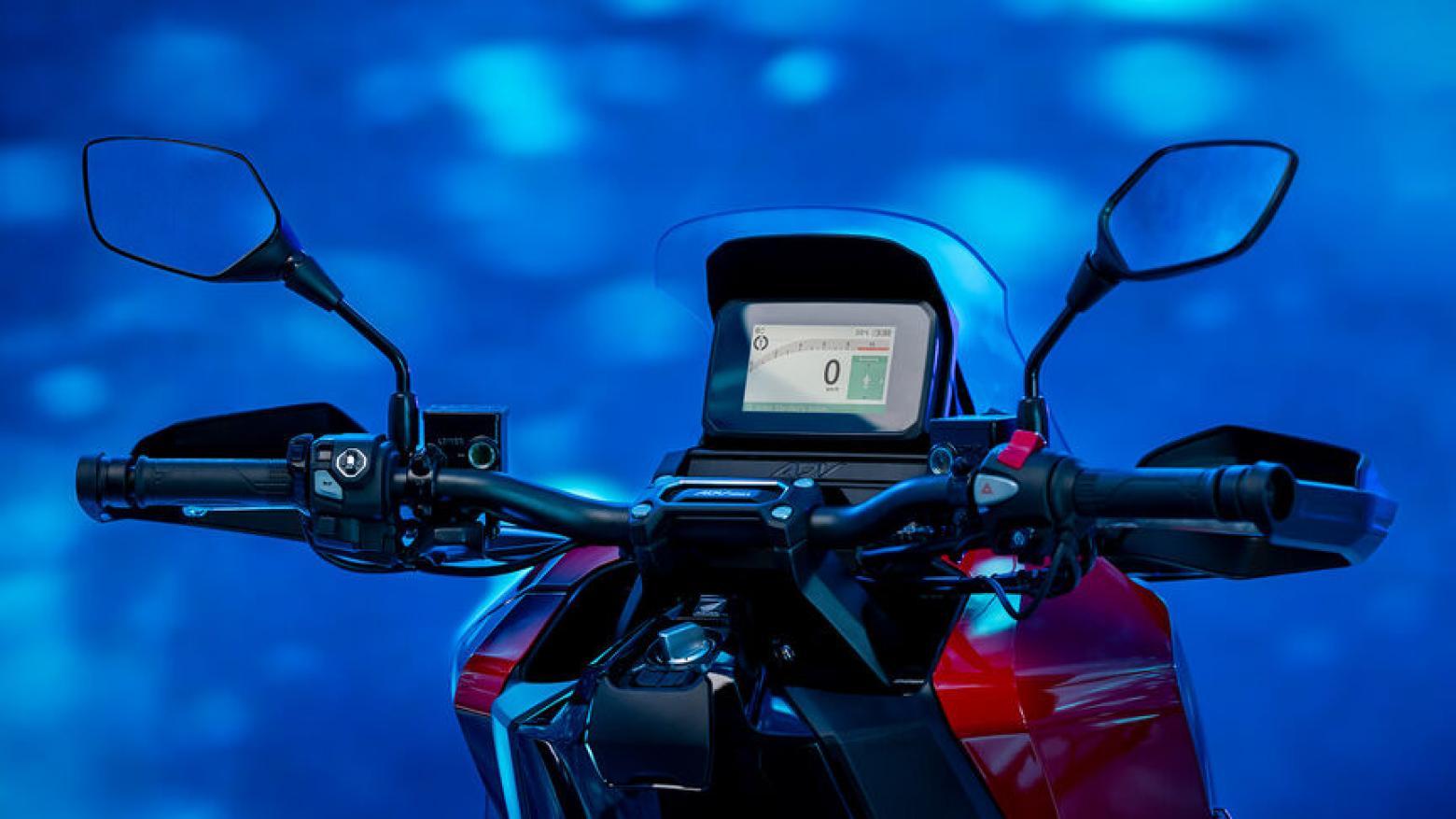 Honda ADV350 - 29hp, 32Nm tork, 150 km/h en yüksek hız