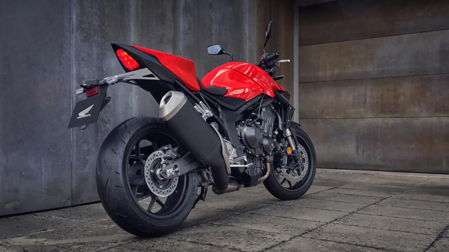 Honda CB1000 Hornet - 151hp, 104Nm tork, 260 km/h en yüksek hız