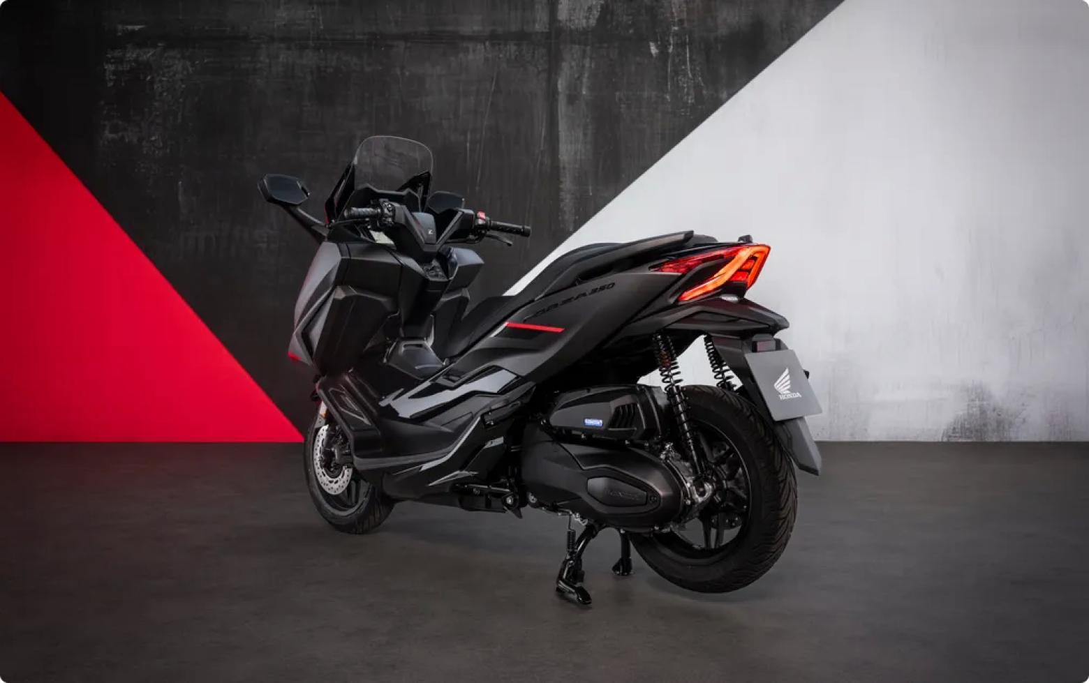 Honda Forza 250 - 23hp, 24Nm tork, 150 km/h en yüksek hız