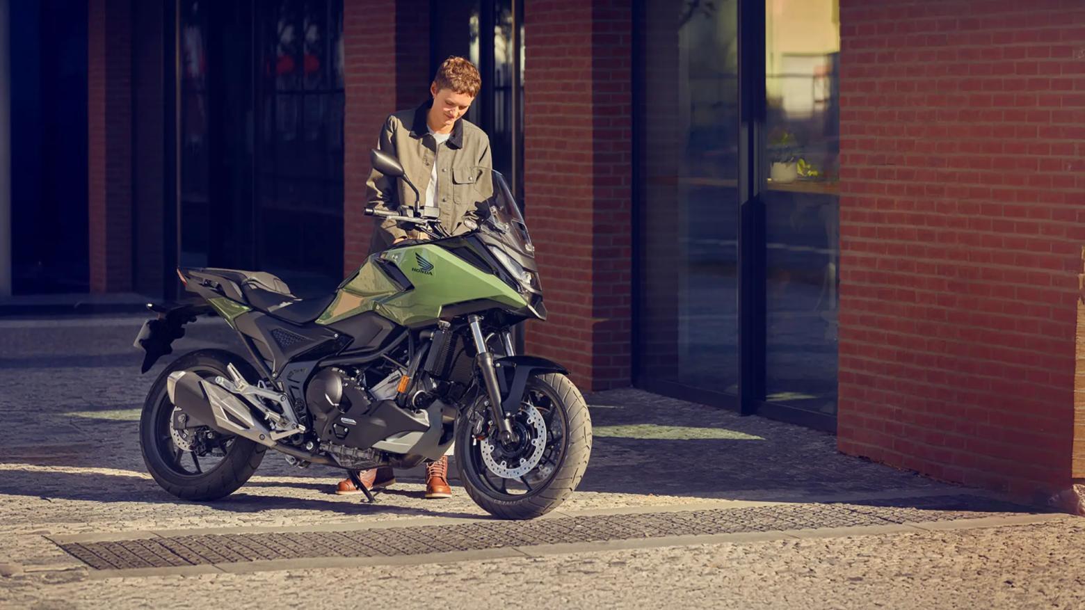 Honda NC750X - 59hp, 69Nm tork, 200 km/h en yüksek hız