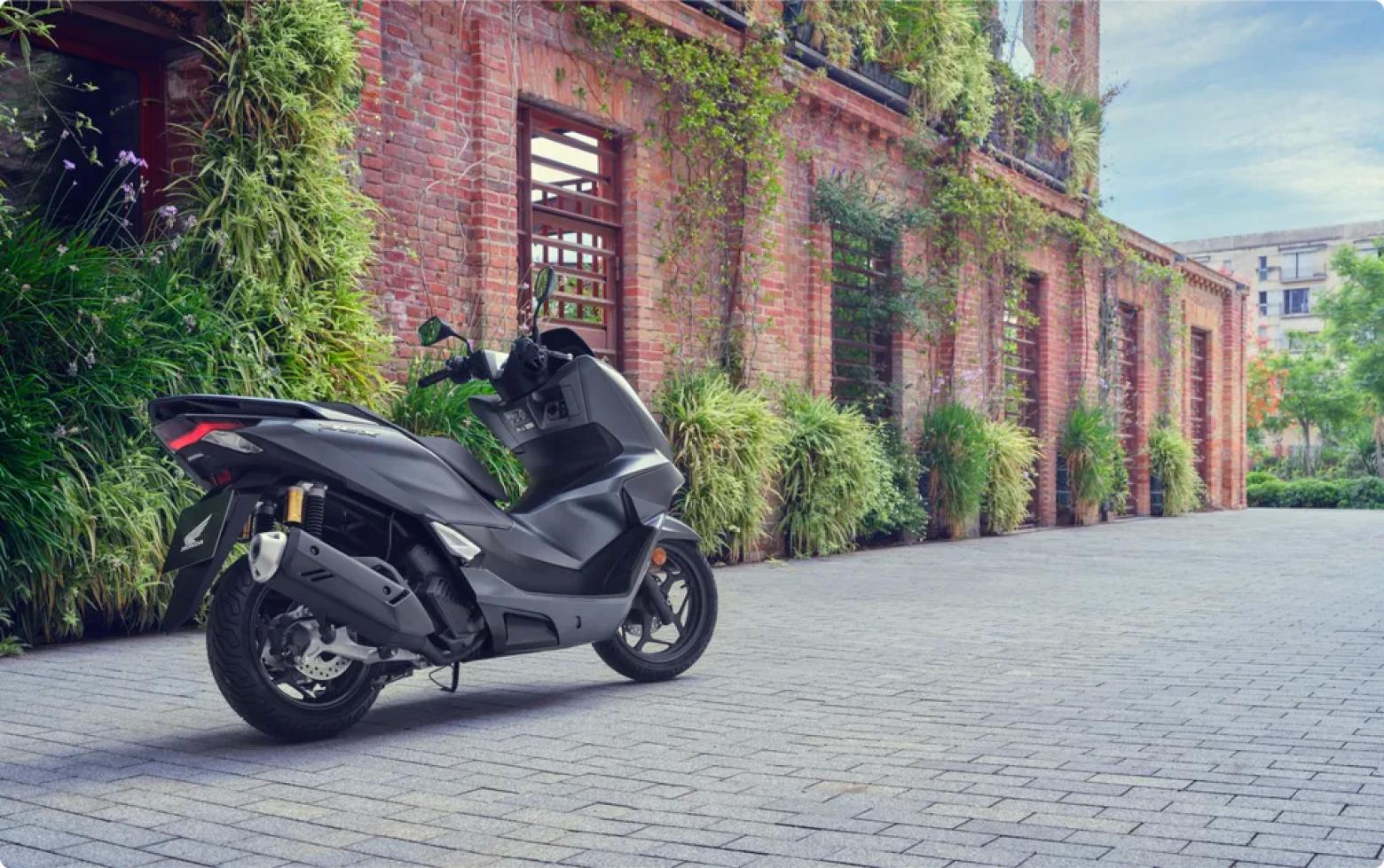 Honda PCX125 DX - 12.5hp, 11.7Nm tork, 115 km/h en yüksek hız