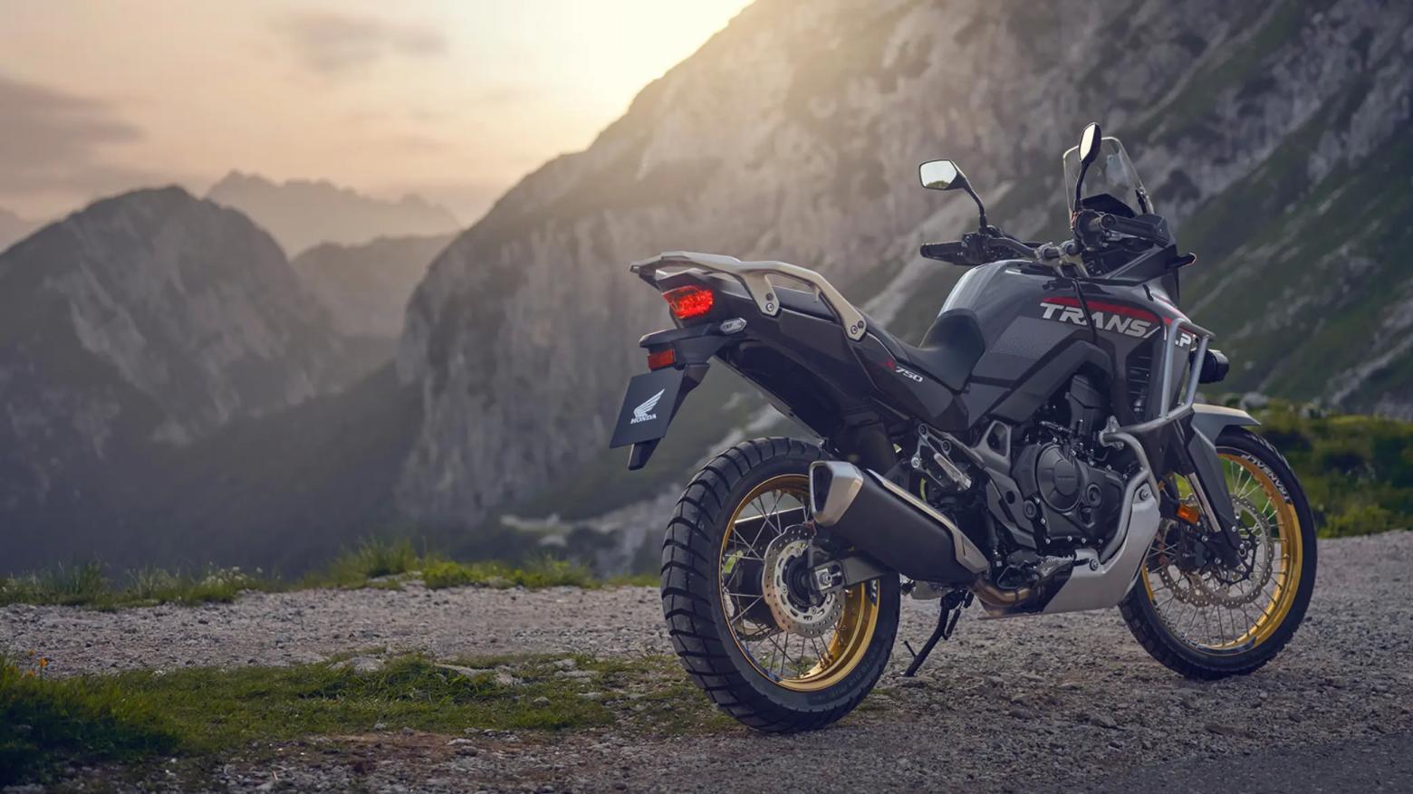 Honda XL75O Transalp - 92hp, 75Nm tork, 203 km/h en yüksek hız