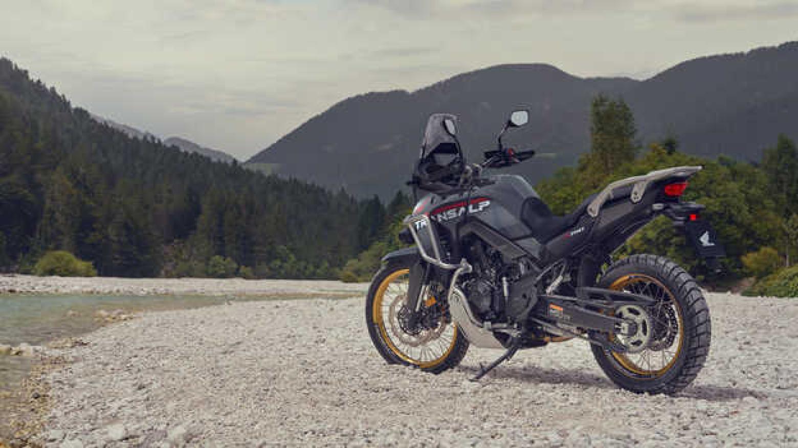 Honda XL75O Transalp - 92hp, 75Nm tork, 203 km/h en yüksek hız