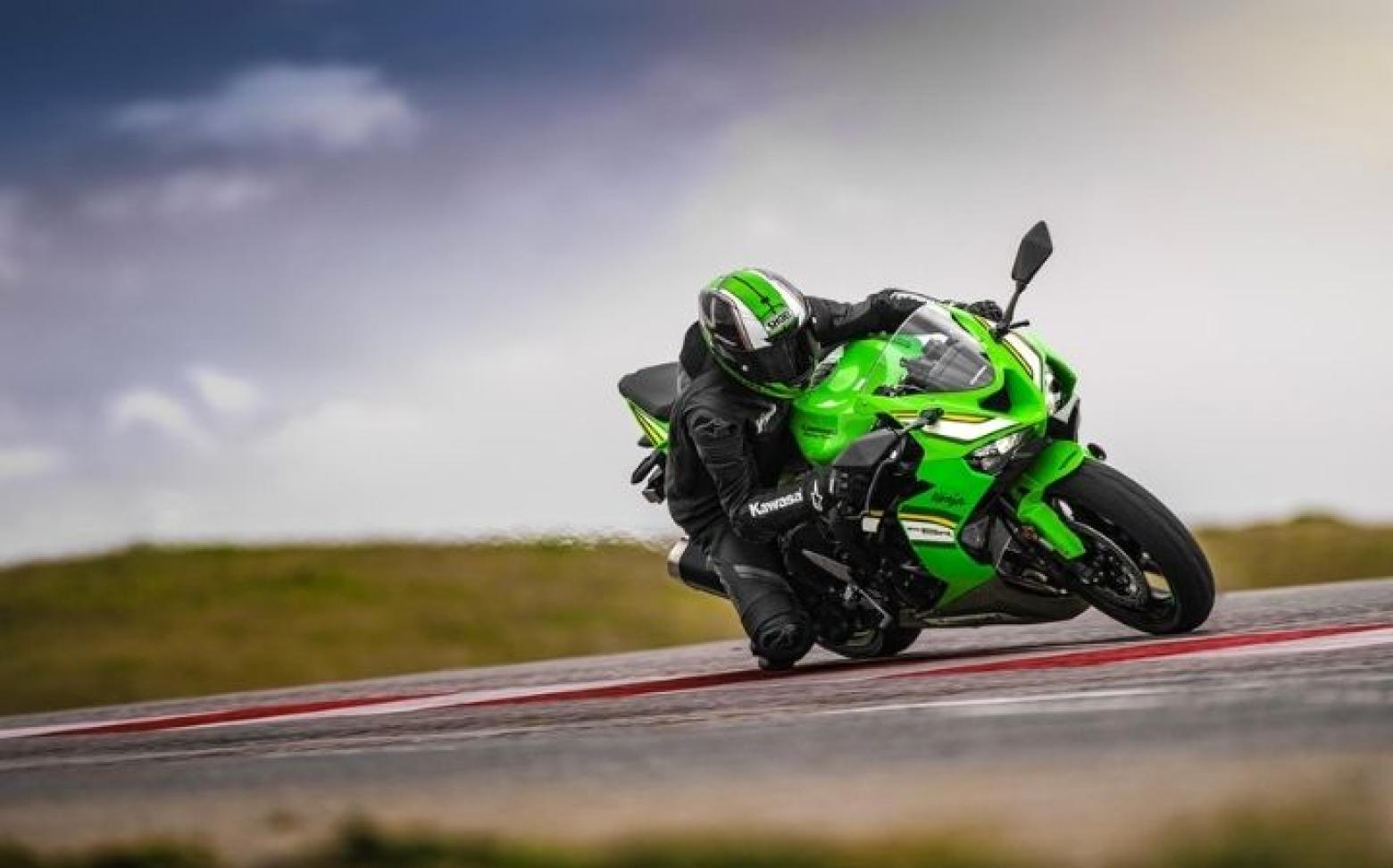 Kawasaki Ninja ZX-6R - 124hp, 69Nm tork, 250 km/h en yüksek hız
