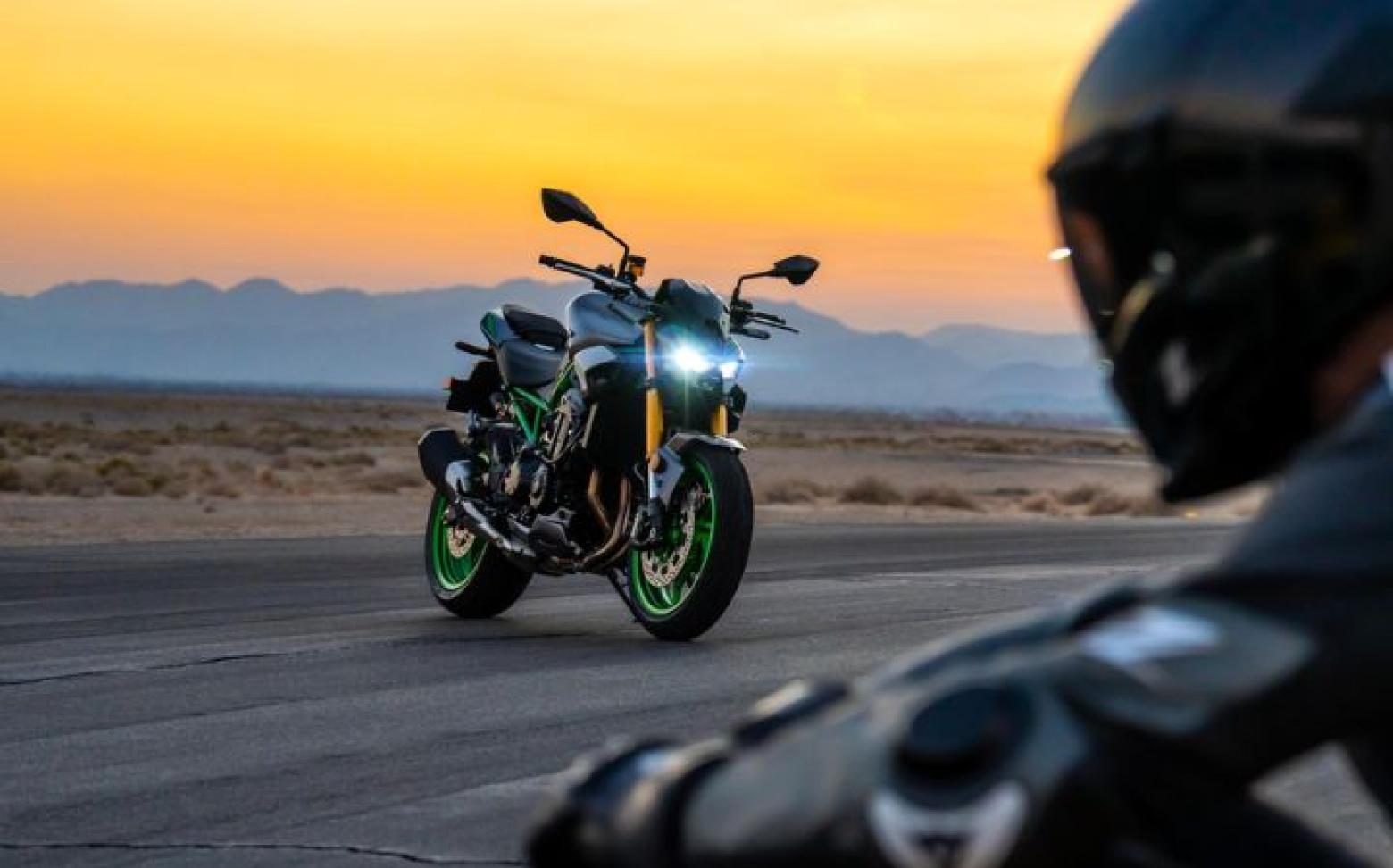 Kawasaki Z900 SE - 124hp, 97.4Nm tork, 250 km/h en yüksek hız