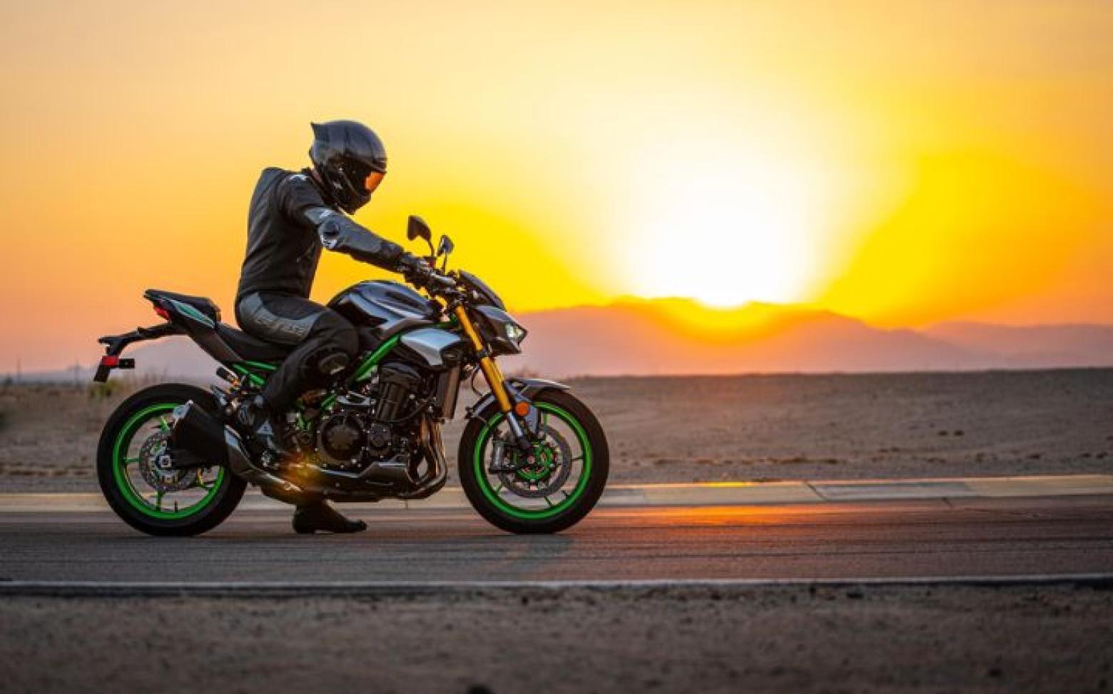 Kawasaki Z900 SE - 124hp, 97.4Nm tork, 250 km/h en yüksek hız