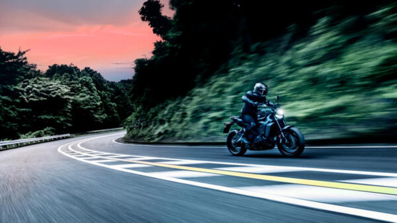 Yamaha MT-09 Y-AMT - 119hp, 93Nm tork, 260 km/h en yüksek hız