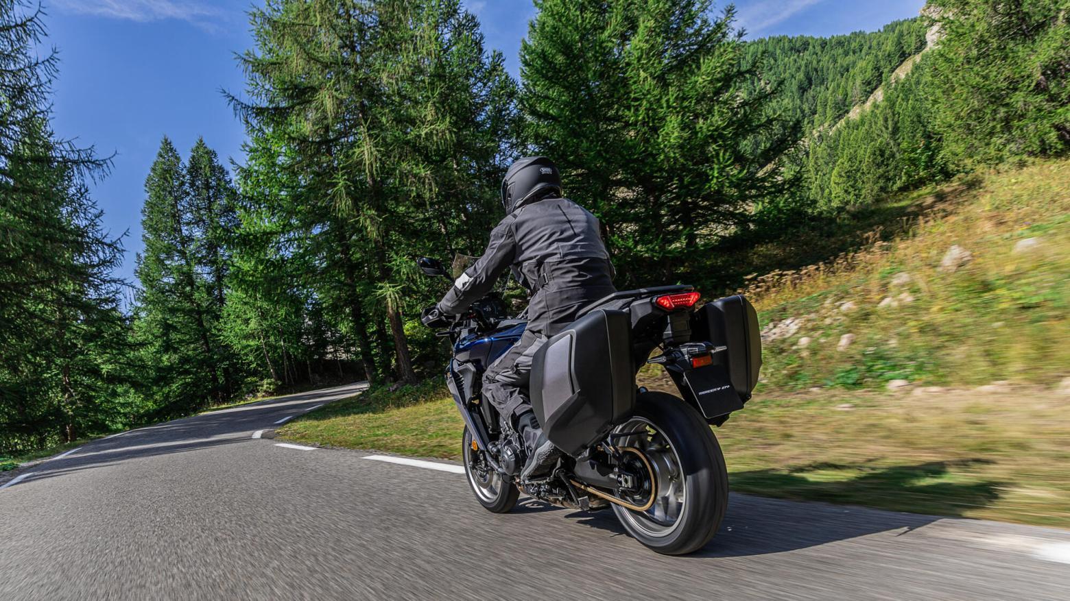 Yamaha TRACER 9 GT+ Y-AMT - 119hp, 93Nm tork, 250 km/h en yüksek hız