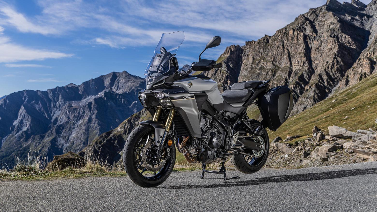 Yamaha TRACER 9 GT Y-AMT - 119hp, 93Nm tork, 250 km/h en yüksek hız