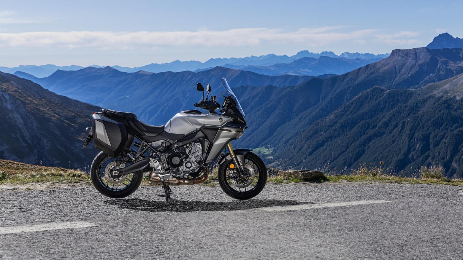Yamaha TRACER 9 GT Y-AMT - 119hp, 93Nm tork, 250 km/h en yüksek hız