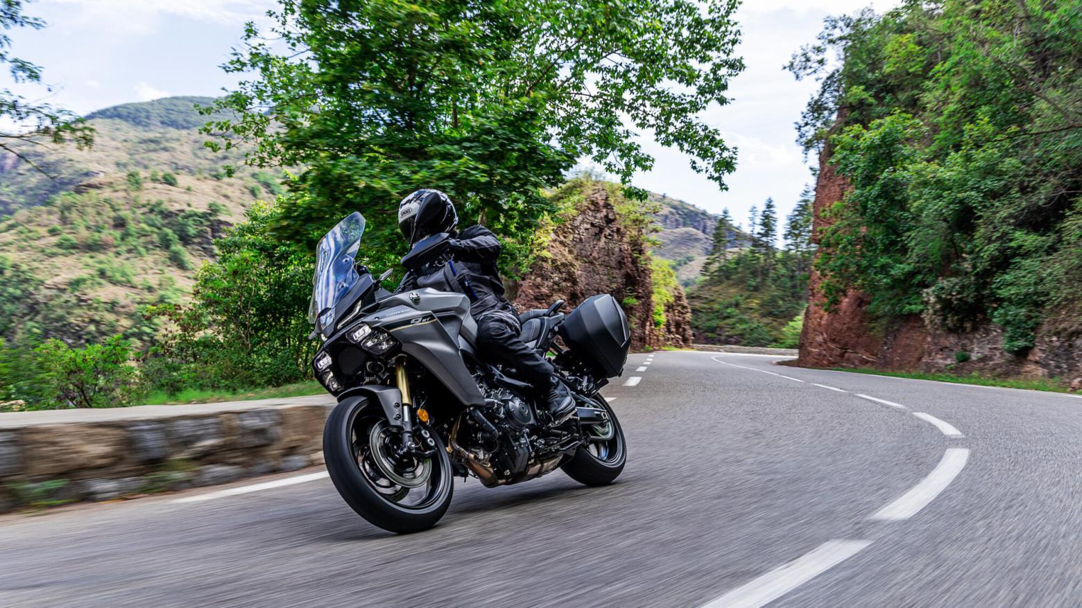 Yamaha TRACER 9 GT Y-AMT - 119hp, 93Nm tork, 250 km/h en yüksek hız
