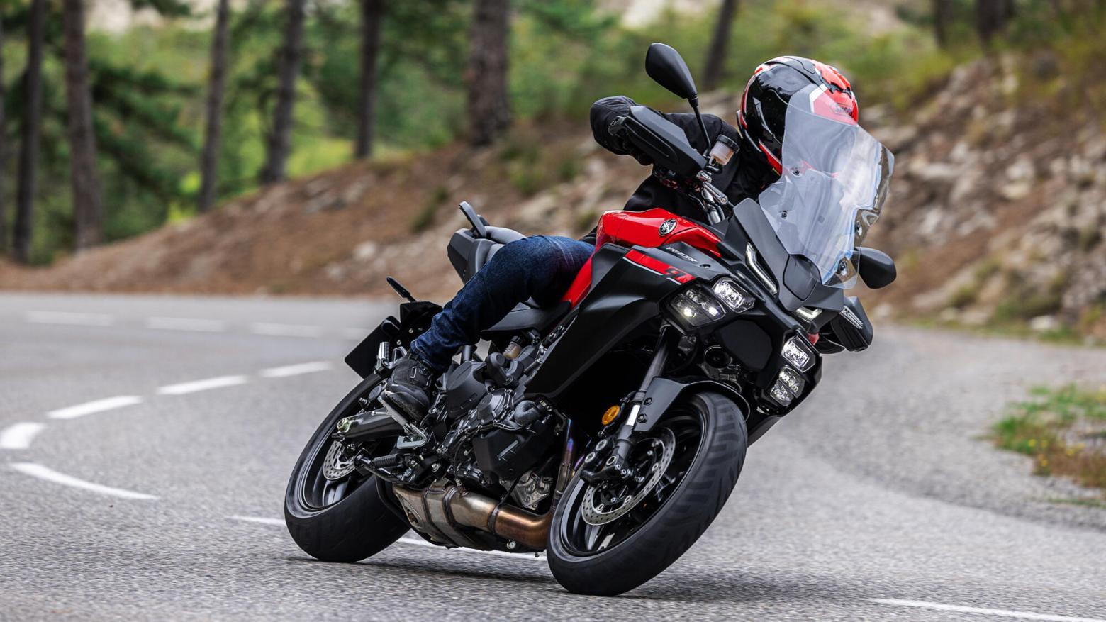 Yamaha TRACER 9 Y-AMT - 119hp, 93Nm tork, 250 km/h en yüksek hız