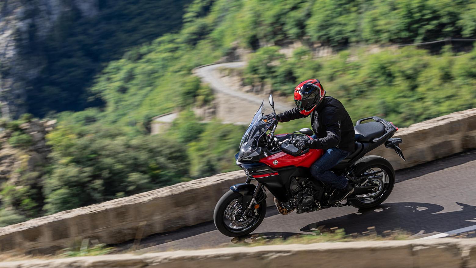 Yamaha TRACER 9 Y-AMT - 119hp, 93Nm tork, 250 km/h en yüksek hız