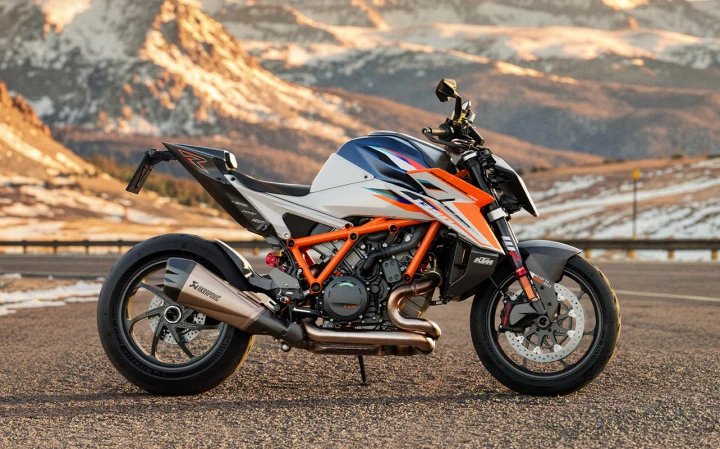 2026 KTM 1390 Super Duke RR - 187hp, 145Nm tork, 260 km/h en yüksek hız