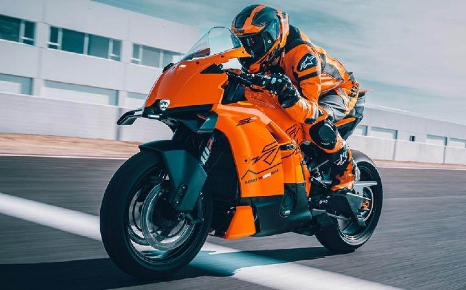 2026 KTM 990 RC R - 130hp, 103Nm tork, 250 km/h en yüksek hız