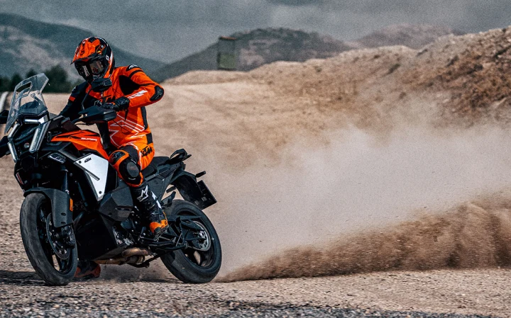 KTM 1390 Super Adventure S EVO - 170hp, 145Nm torque, 250 km/h top speed