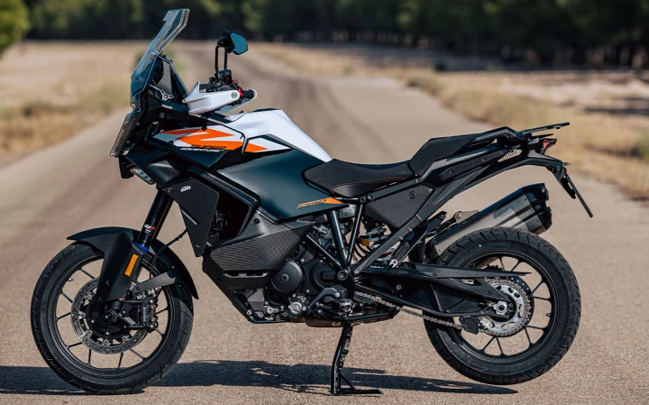  KTM 1390 Super Adventure S - 170hp, 145Nm tork, 250 km/h en yüksek hız