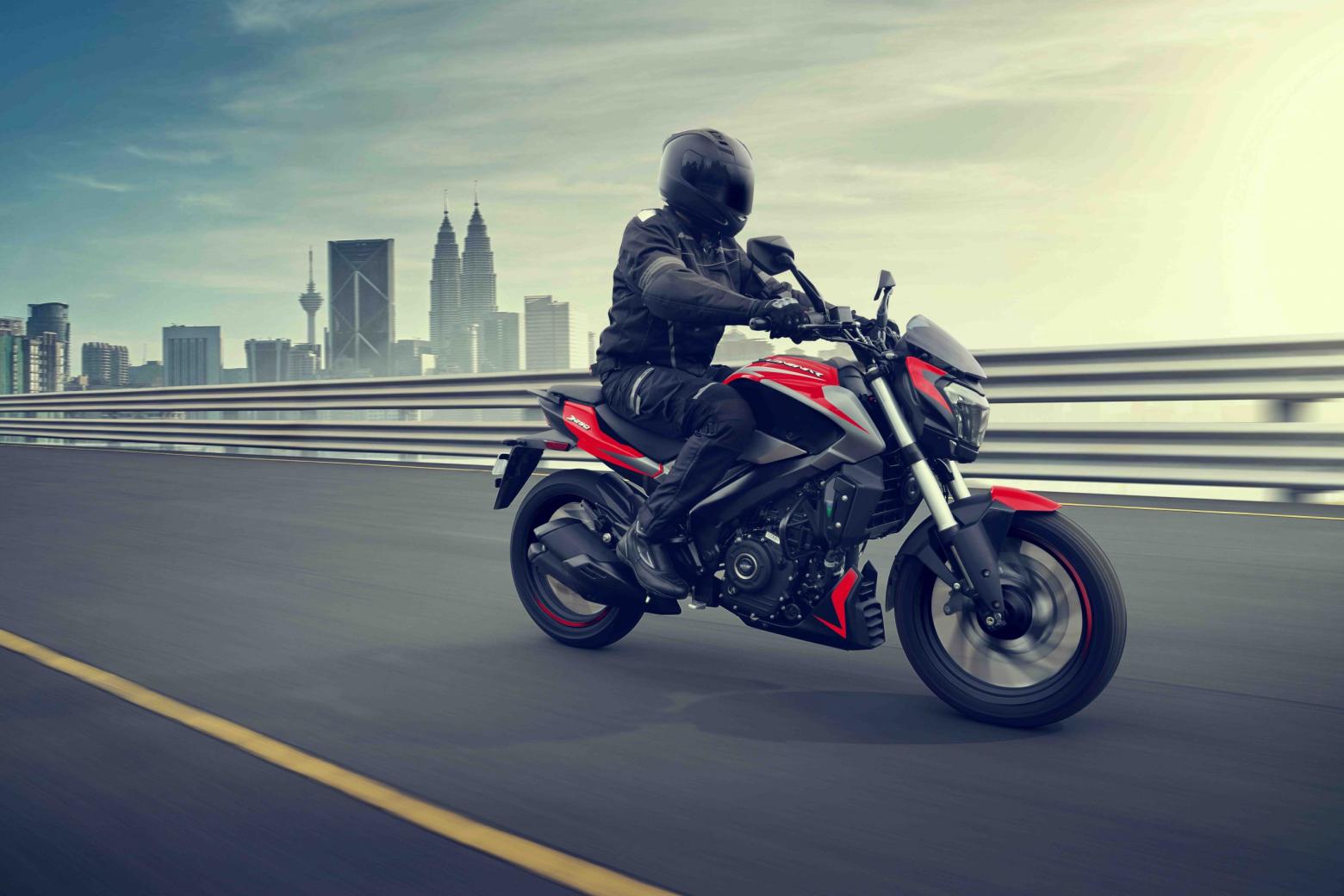 Bajaj Dominar D 250 - 27hp, 23.5Nm tork, 165 km/h en yüksek hız