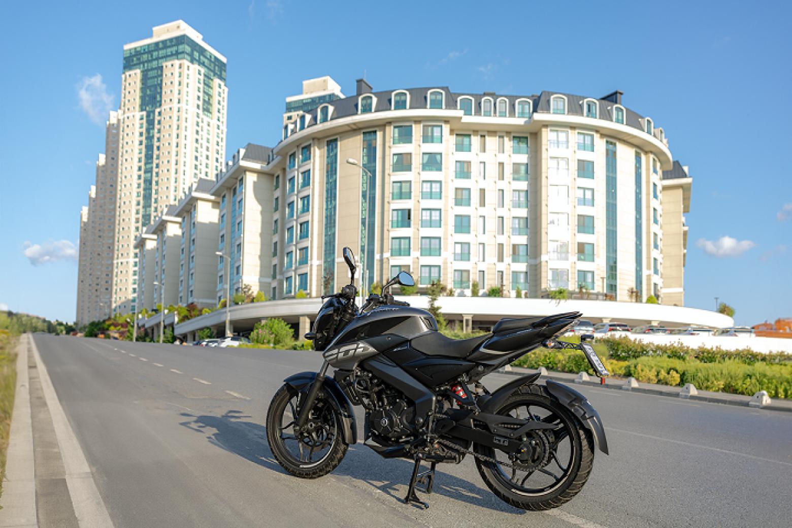 Bajaj Pulsar NS 200 - 24.4hp, 18.3Nm tork, 145 km/h en yüksek hız