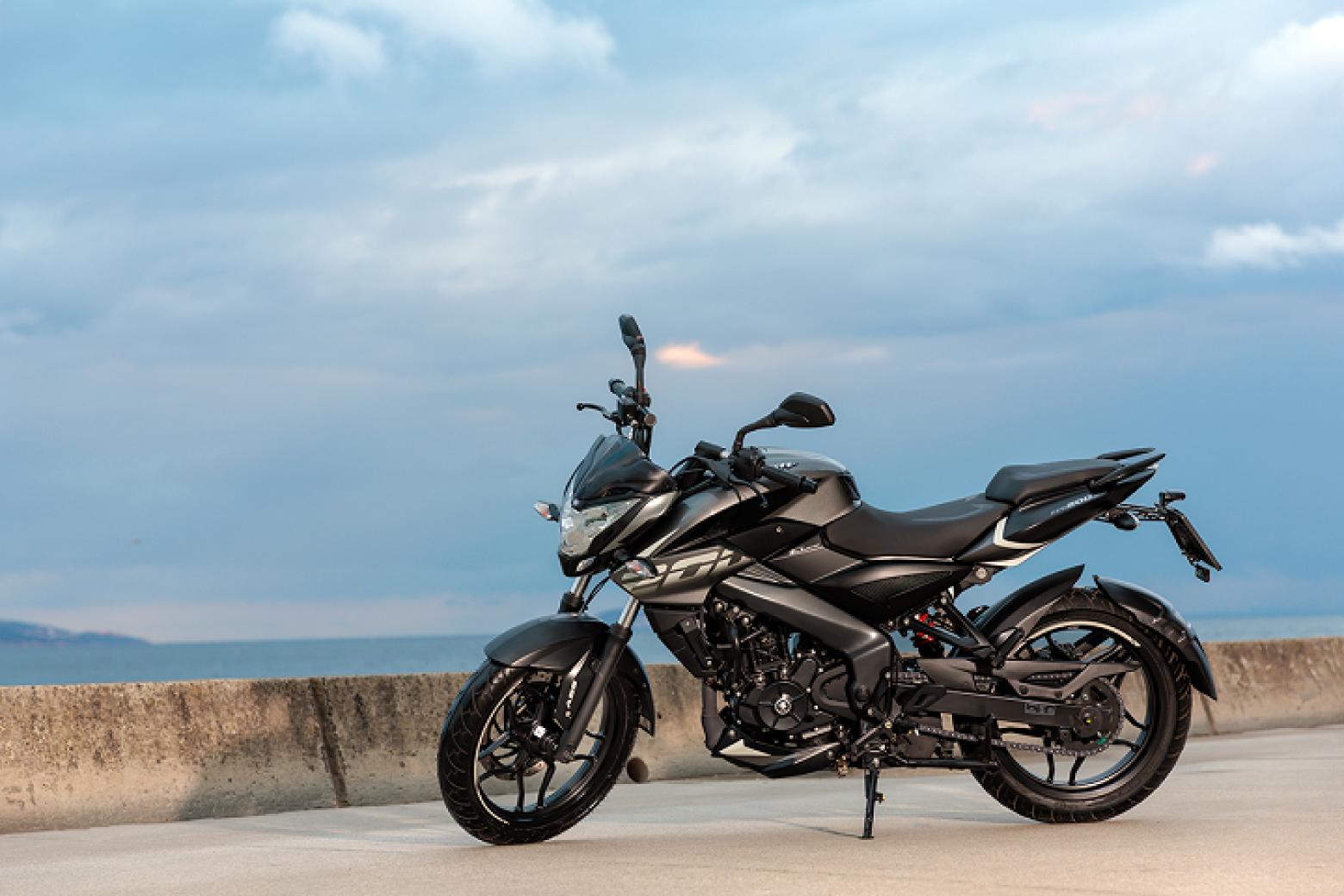Bajaj Pulsar NS 200 - 24.4hp, 18.3Nm tork, 145 km/h en yüksek hız