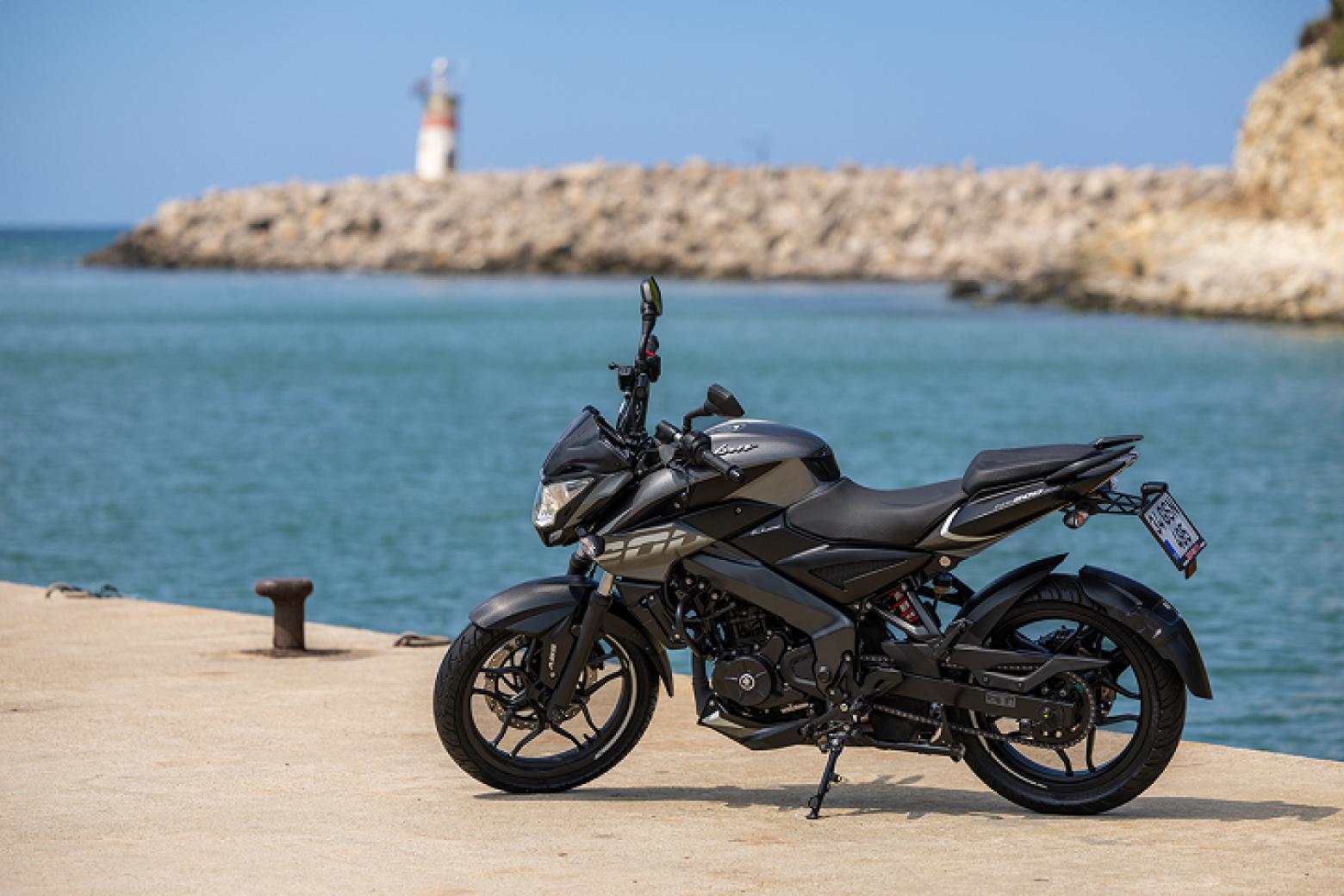 Bajaj Pulsar NS 200 - 24.4hp, 18.3Nm tork, 145 km/h en yüksek hız