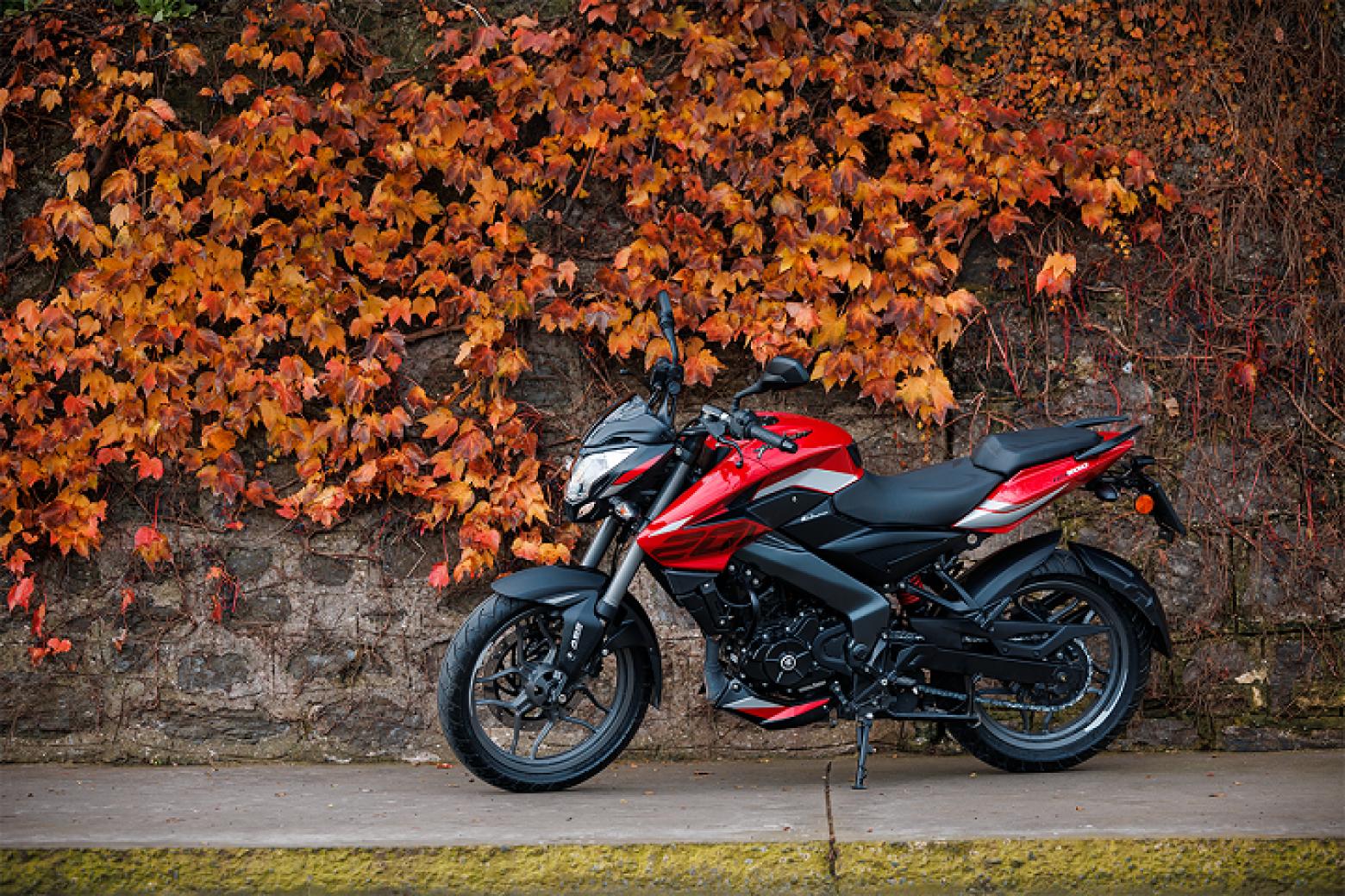 Bajaj Pulsar NS 200 UG - 24.5hp, 18.7Nm tork, 145 km/h en yüksek hız