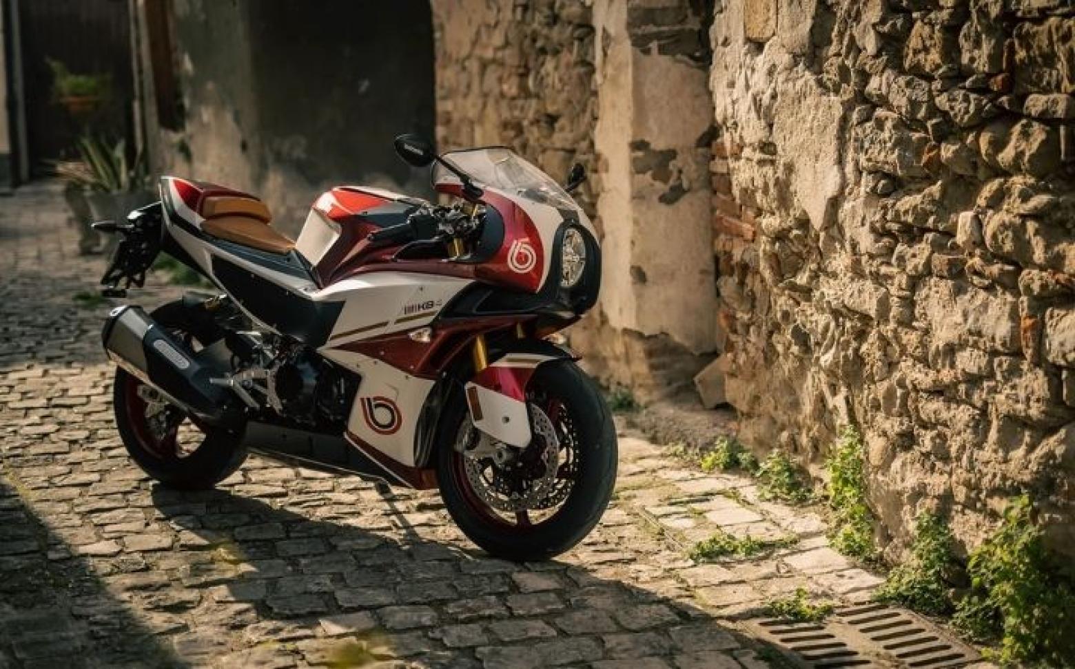 Bimota KB4 - 142hp, 111Nm tork, 300 km/h en yüksek hız