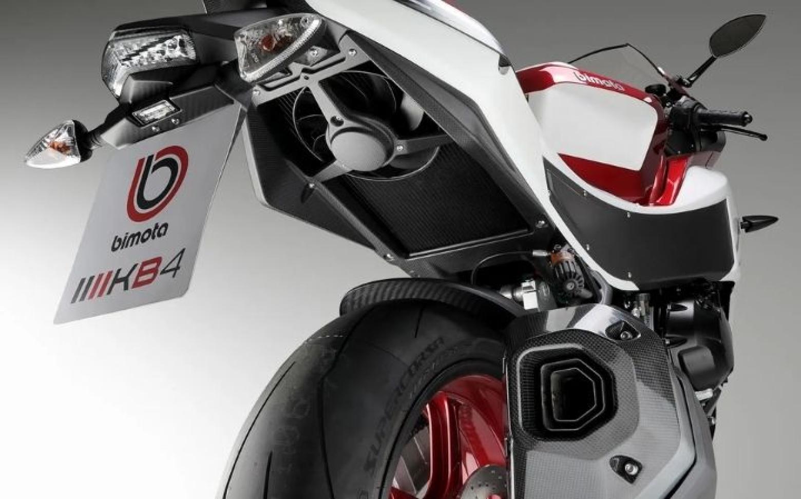 Bimota KB4 - 142hp, 111Nm tork, 300 km/h en yüksek hız