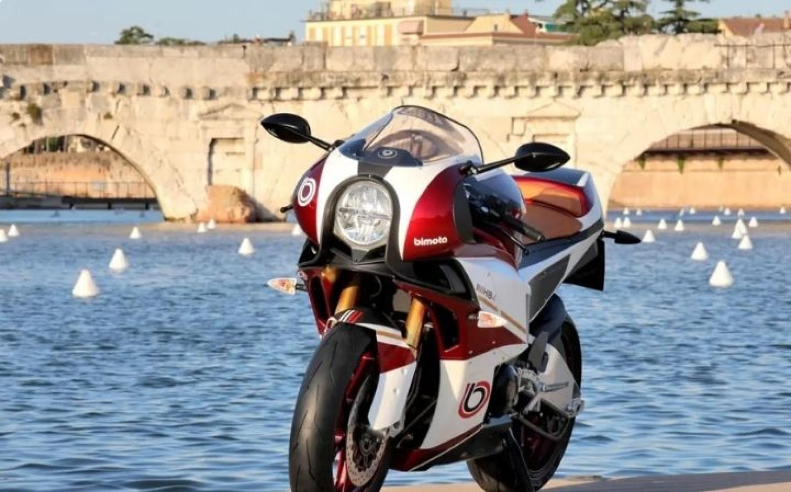 Bimota KB4 - 142hp, 111Nm tork, 300 km/h en yüksek hız