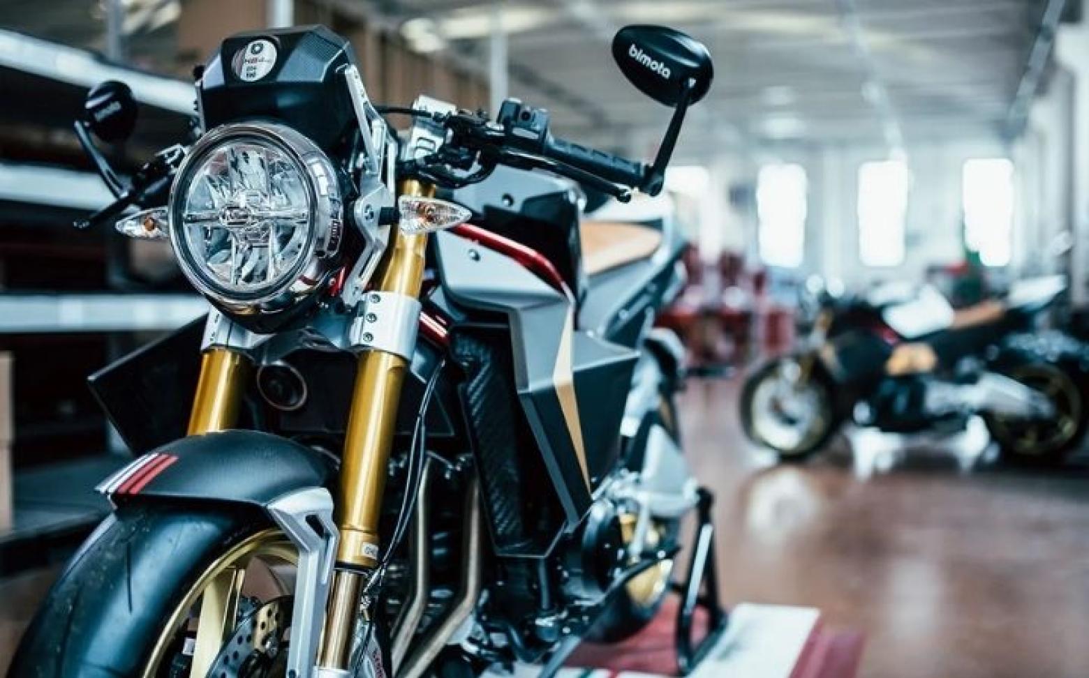 Bimota KB4RC - 142hp, 111Nm tork, 260 km/h en yüksek hız