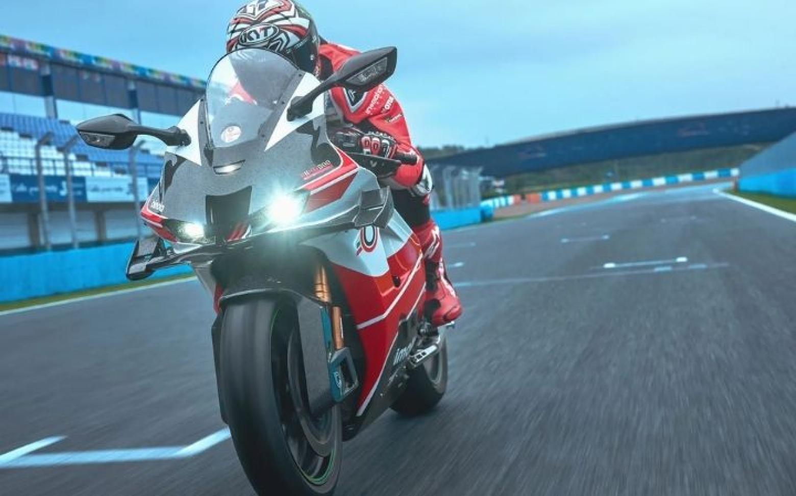 Bimota KB998 Rimini - 200hp, 111Nm tork, 300 km/h en yüksek hız