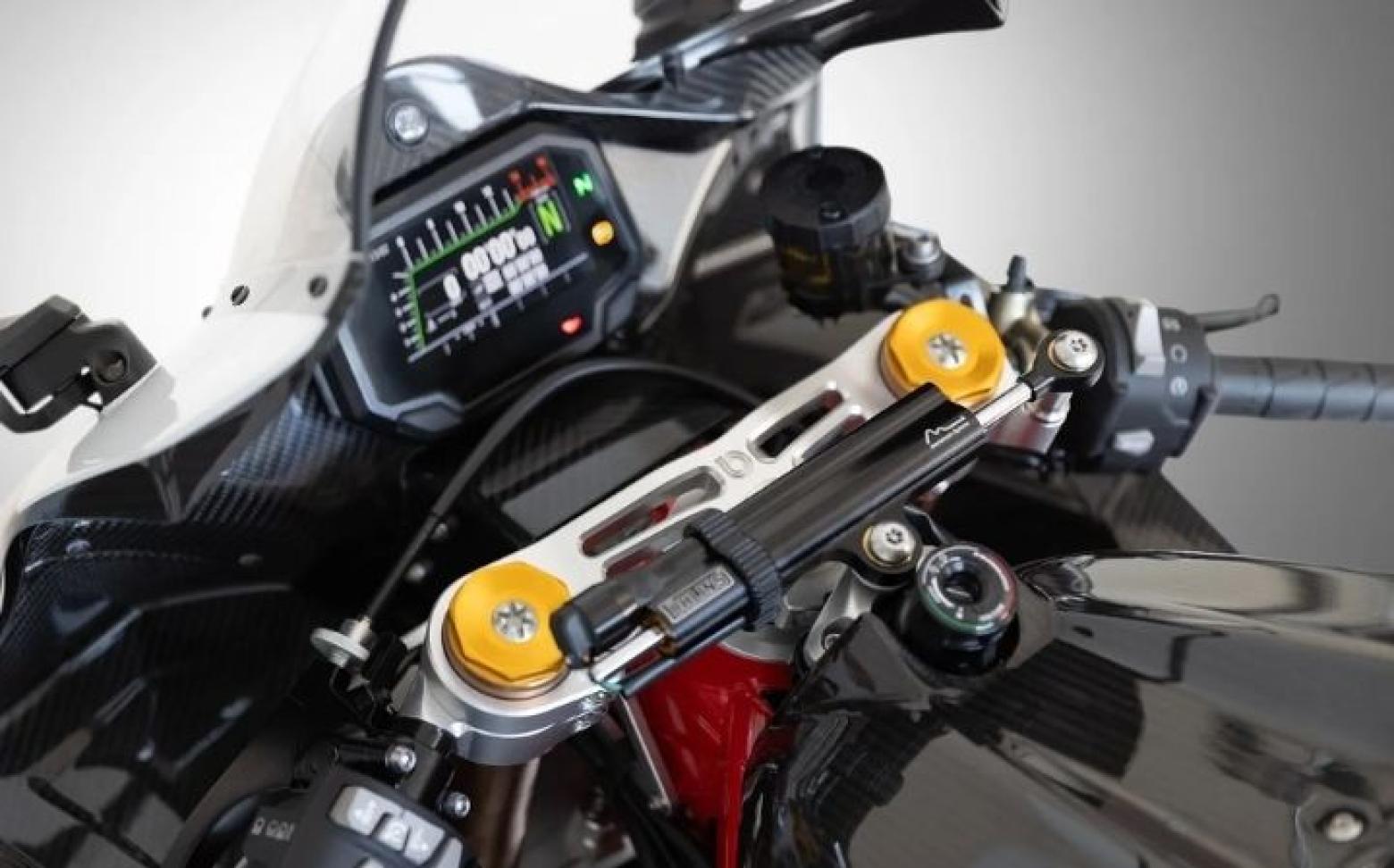 Bimota KB998 Rimini - 200hp, 111Nm tork, 300 km/h en yüksek hız